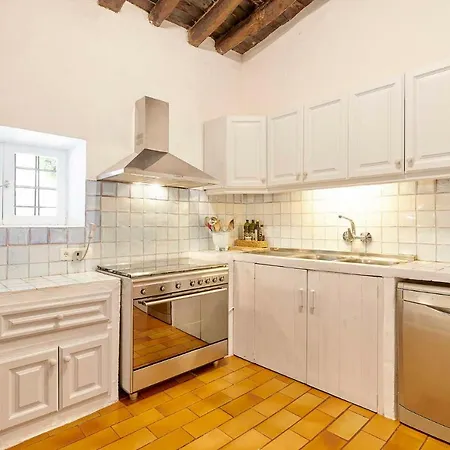 Rent Your Luxury 6 Bedroom Villa, Ibiza 1006 Villa Santa Eularia des Riu