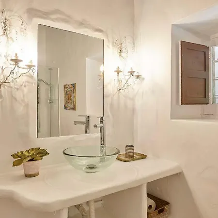 Rent Your Luxury 6 Bedroom Villa, Ibiza 1006 Santa Eularia des Riu