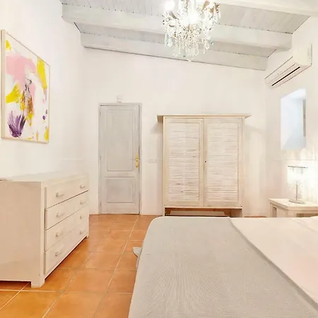 Rent Your Luxury 6 Bedroom Villa, Ibiza 1006 Villa *